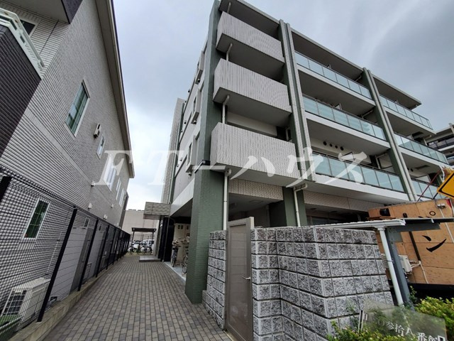 レオ参拾八番館の外観