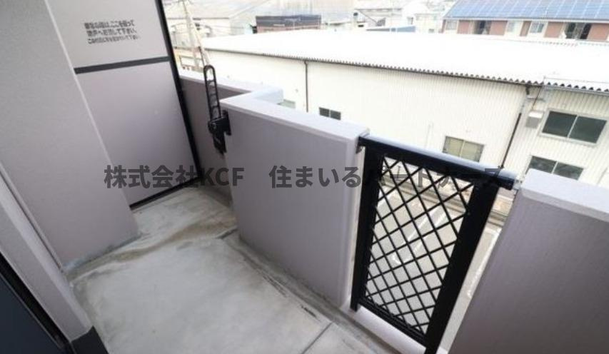 シャンベルジュKTのバルコニー|バルコニーからの眺めを楽しみながら食事をしませんか