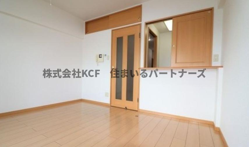 シャンベルジュKTの居間・リビング|おしゃれな居間です