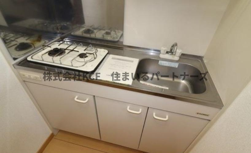 シャンベルジュKTのキッチン|コンパクトなキッチンで掃除もラクラク