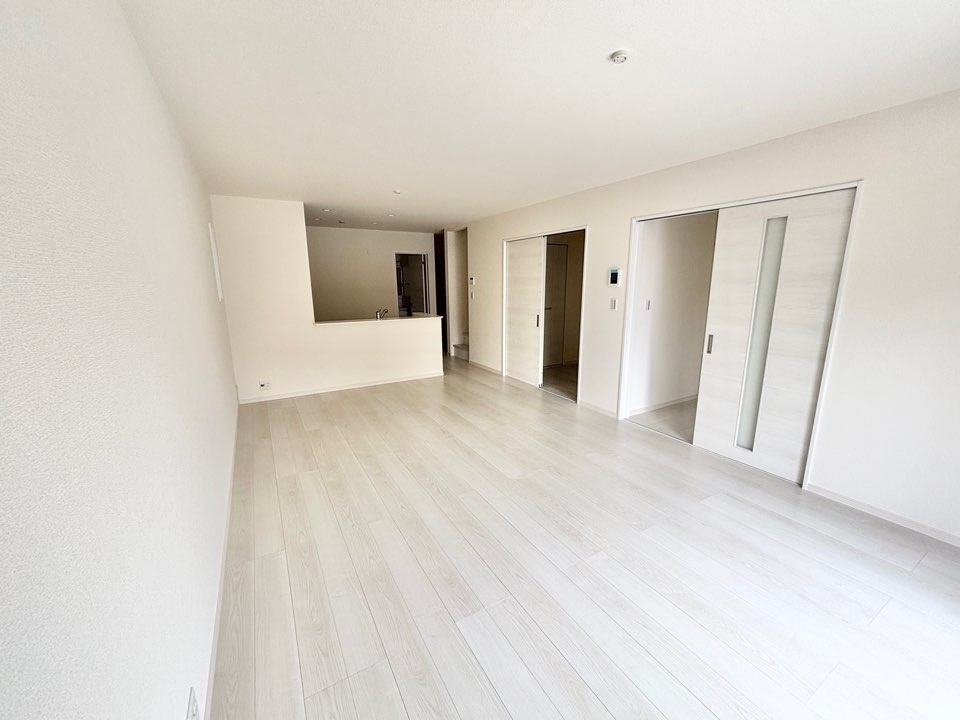 リーブルガーデン天白区高坂町　全3棟　新築住宅の居間・リビング