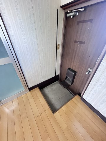 コーポふじの玄関