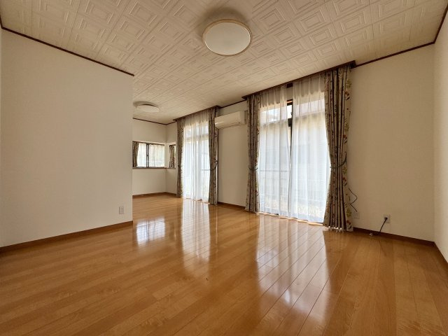 【一部リフォーム】日立市塙山町1丁目の居間・リビング