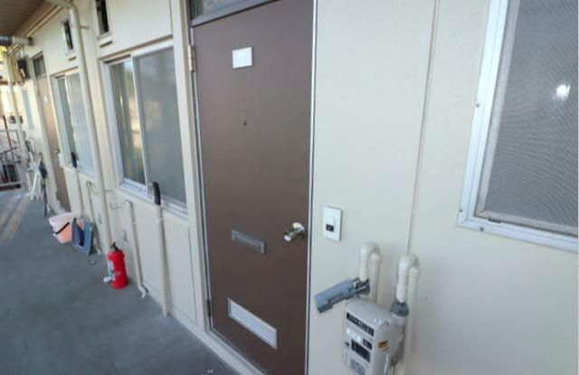 シティハイム藤の玄関
