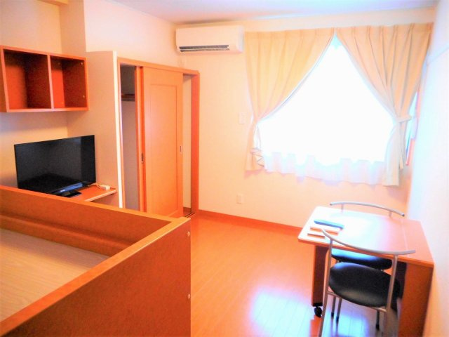 レオパレス天神の居間・リビング