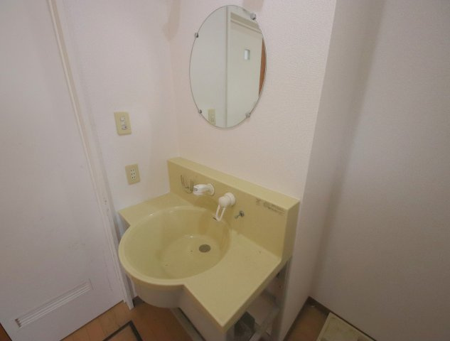 ベルカーサの洗面所