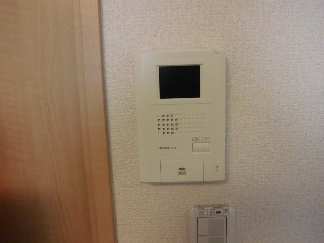 レオパレスクイーンハイツ小山のその他|モニター付きインターフォン。