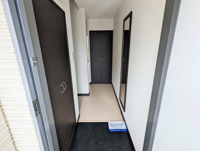 レオネクストファミールＡｉの玄関