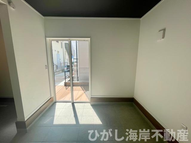 平塚市龍城ケ丘　新築戸建　全３棟の設備|シューズインクローク
