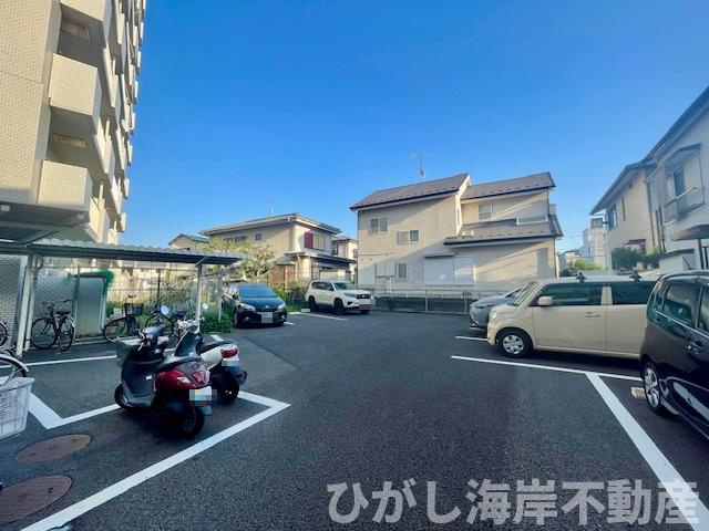 東急ドエルアルス平塚の駐車場|駐車スペース