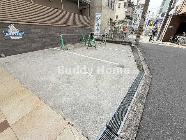 ウエストコクーン阿倍野の駐車場