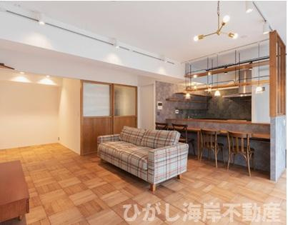 クリオ茅ヶ崎柳島海岸の居間・リビング|新規リフォーム完了！　約14帖　LDK