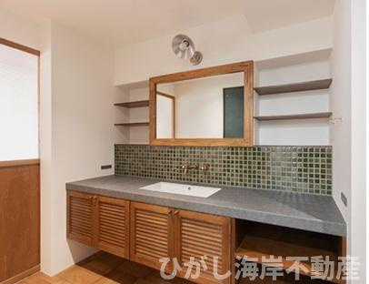 クリオ茅ヶ崎柳島海岸の独立洗面台|新規リフォーム完了！　洗面化粧台