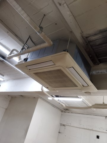 春貴ビル1階の設備|エアコン