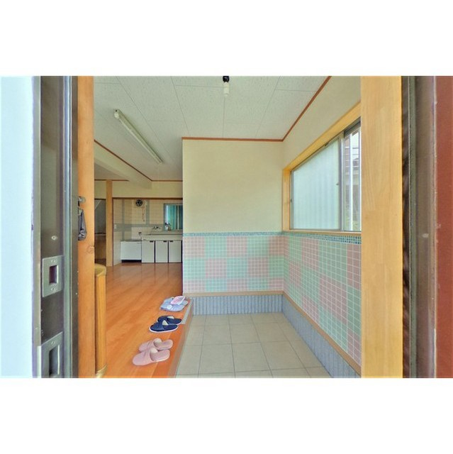 岐阜市本町５丁目の一戸建ての玄関