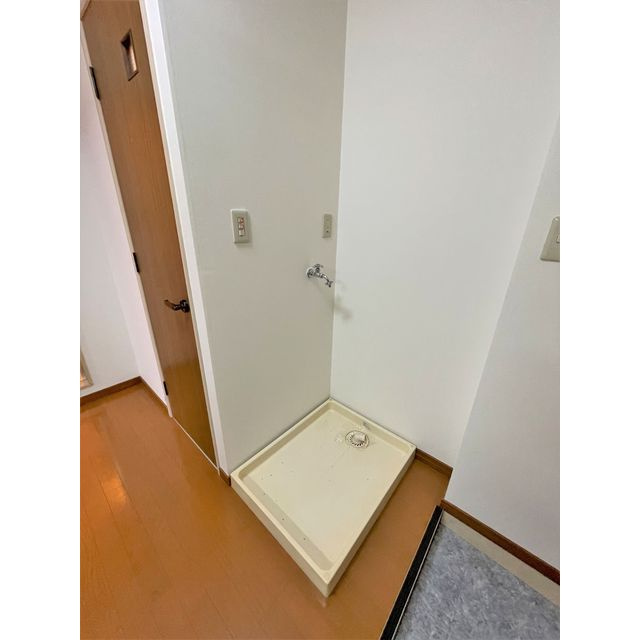 ハイム篠田の内装|洗濯機置き場