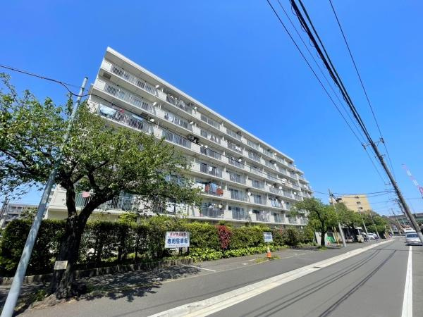 横浜市西区南浅間町の中古マンションの外観|総戸数164戸のビックコミュニティ！
2022年に大規模修繕工事を実施済み