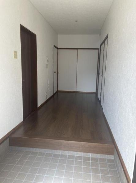和歌山市直川　中古戸建の玄関