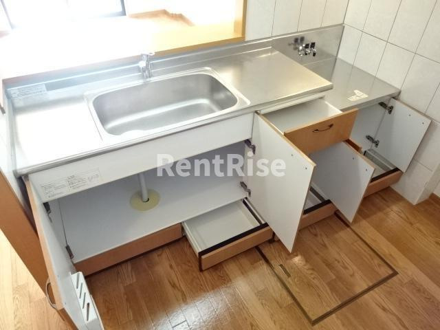 一宮市九品町４丁目のアパートのキッチン|キッチン収納(イメージ)