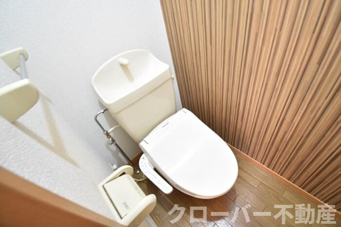 ハイツ田園 Ⅱ A棟のトイレ|温水洗浄暖房便座