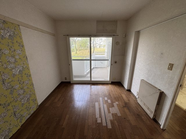 多摩市鶴牧４丁目の中古マンションの洋室