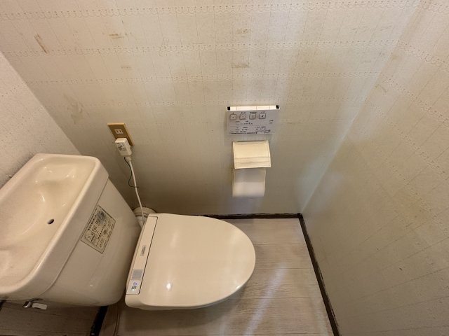 多摩市鶴牧４丁目の中古マンションのトイレ