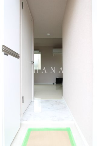 ユナイト子安台ラウンドハウスのエントランス