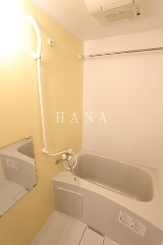 ユナイト子安台ラウンドハウスの浴室