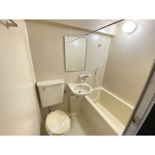 ライズワン河内長野レジデンスのトイレ|モデルルーム写真