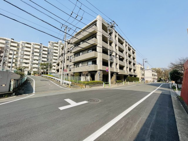 ジェイパーク板橋中台の外観