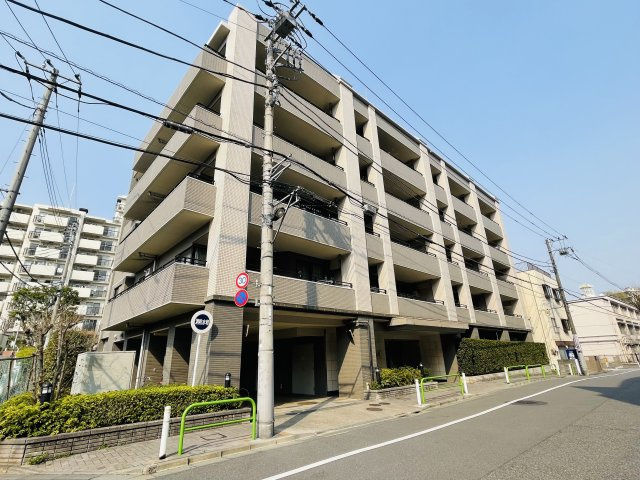 ジェイパーク板橋中台の外観