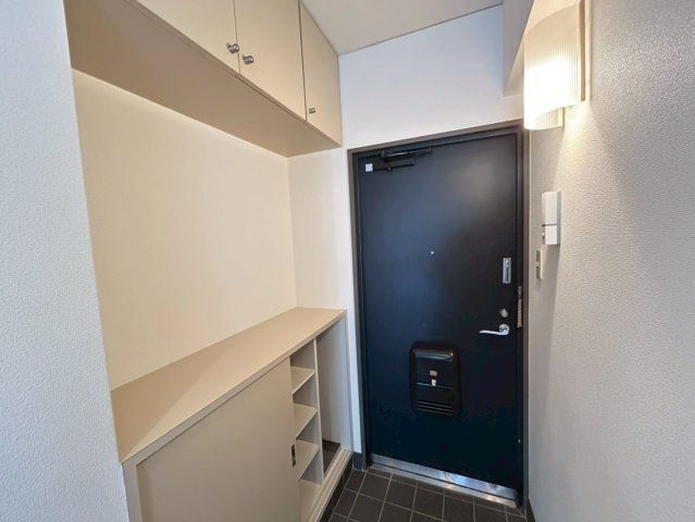 コスタ岐阜県庁前の玄関