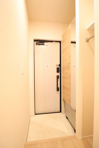 コモンシティハイツJの玄関