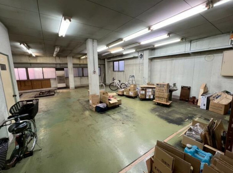 大津市中央２丁目の店舗事務所の内装