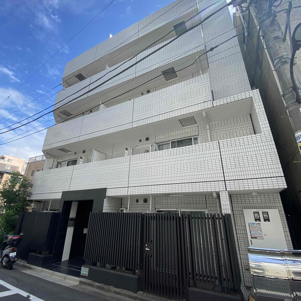 Recipe 巣鴨駅前の外観