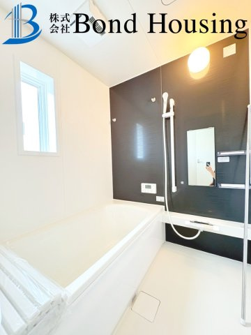 「SAFE365」「お車並列3台可」大久保町八木第3　全２棟2号棟の浴室
