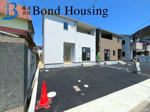 「中八木駅2分」「お車並列3台可」大久保町八木第3　全２棟1号棟の前面道路含む現地写真