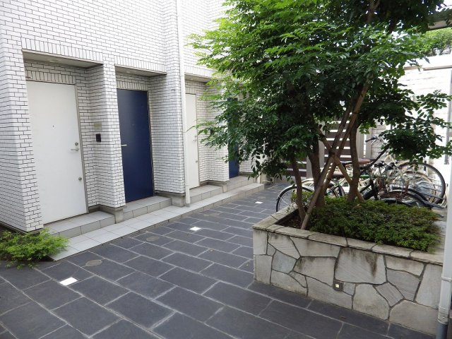 ドルフベルク大塚のエントランス