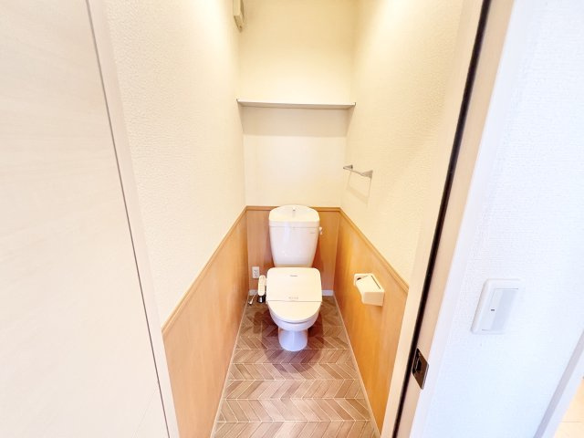 リビングタウン稲毛の杜Aのトイレ|※別部屋参考写真