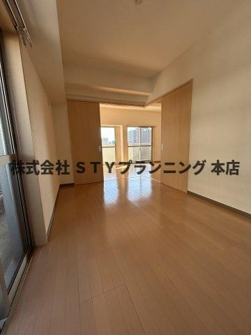 仲介手数料０円！ヴィラエーデル大須の洋室