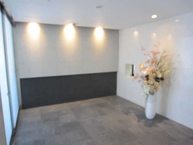 プライマル御茶ノ水のエントランス|ゆとりのあるエントランスです