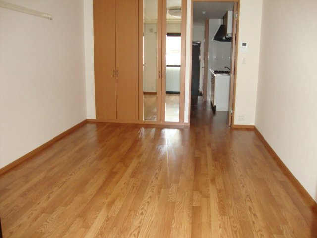 サンライフ　ハサマの内装|洋室