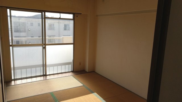 神陵台厚生年金4号棟　５Fの和室|来客時にも便利な和室付き