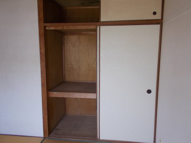 垂水高丸住宅５号棟の収納|こまごまとしたものを収納できそうですね