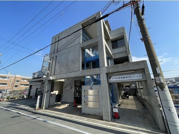 塩見ビルの外観