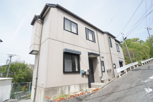 桜ガ丘貸家の外観