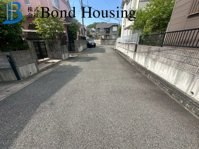 「リフォ済」「お車2台並列駐車可」天が岡　築28年の周辺