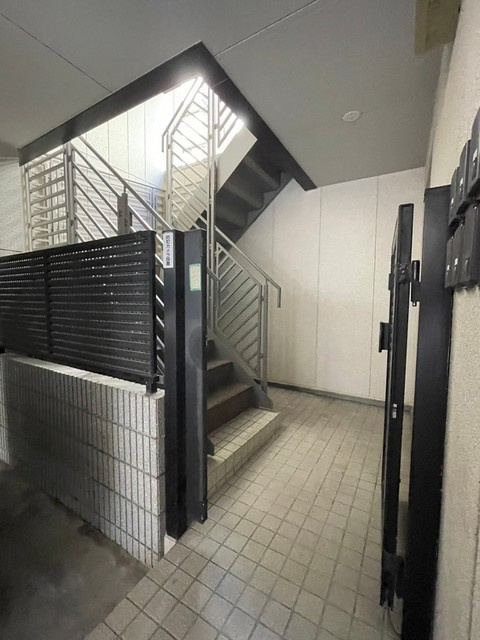 メゾン　ゆいのエントランス|★オートクローザー門扉★