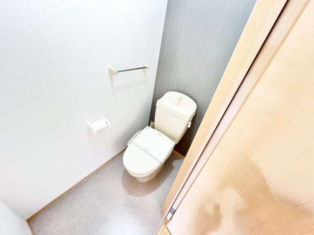 Royal Garden 400&16 のトイレ|※別部屋参考写真