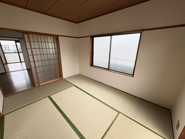 レジデンス栄Ⅱの和室|6帖の和室